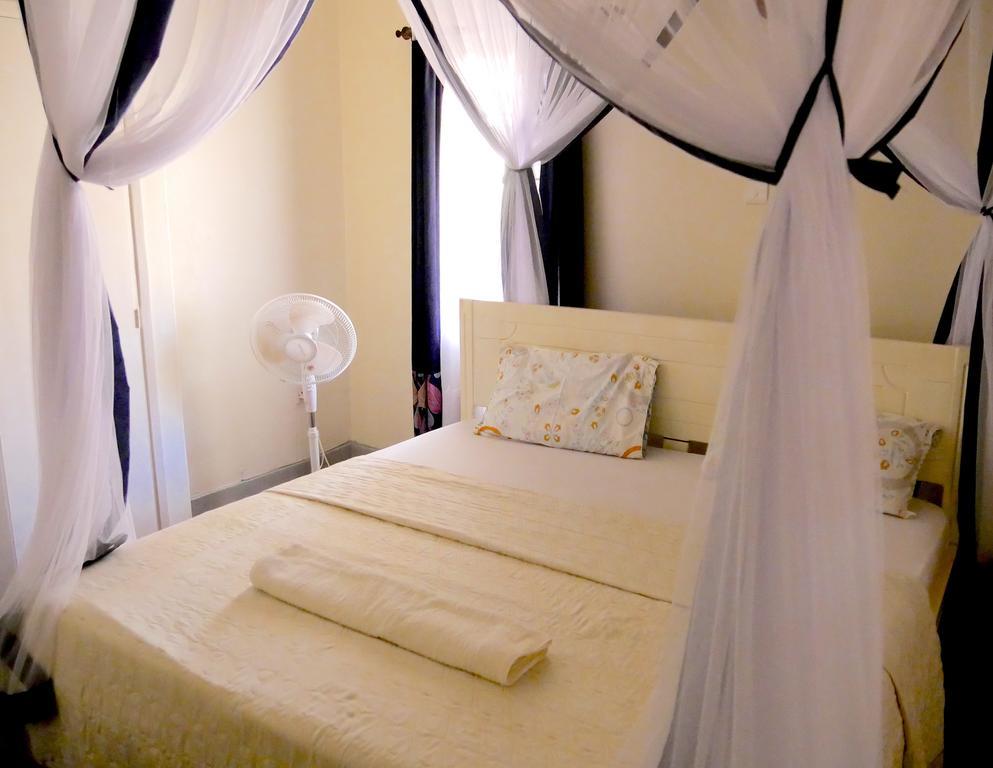 Hotel Acacia City Kampala Exteriör bild