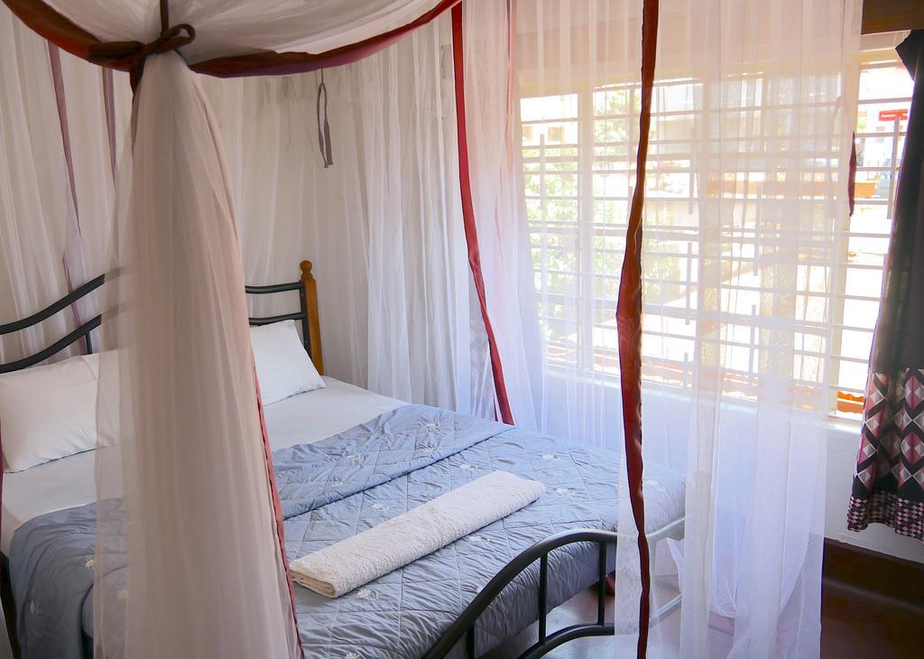 Hotel Acacia City Kampala Exteriör bild
