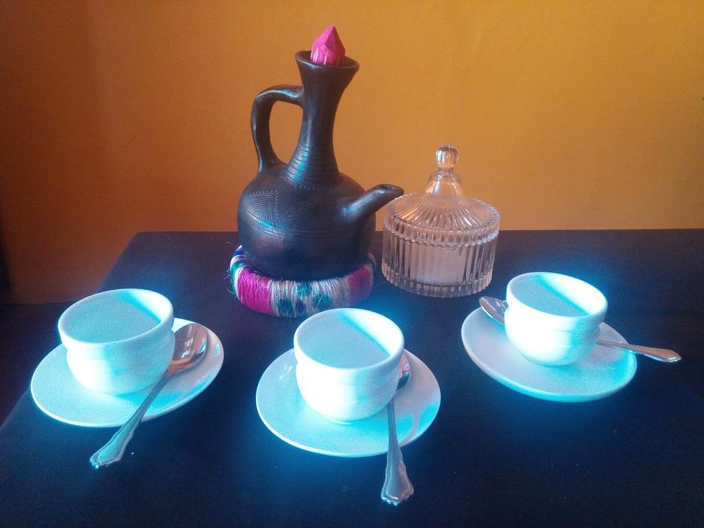 Hotel Acacia City Kampala Exteriör bild